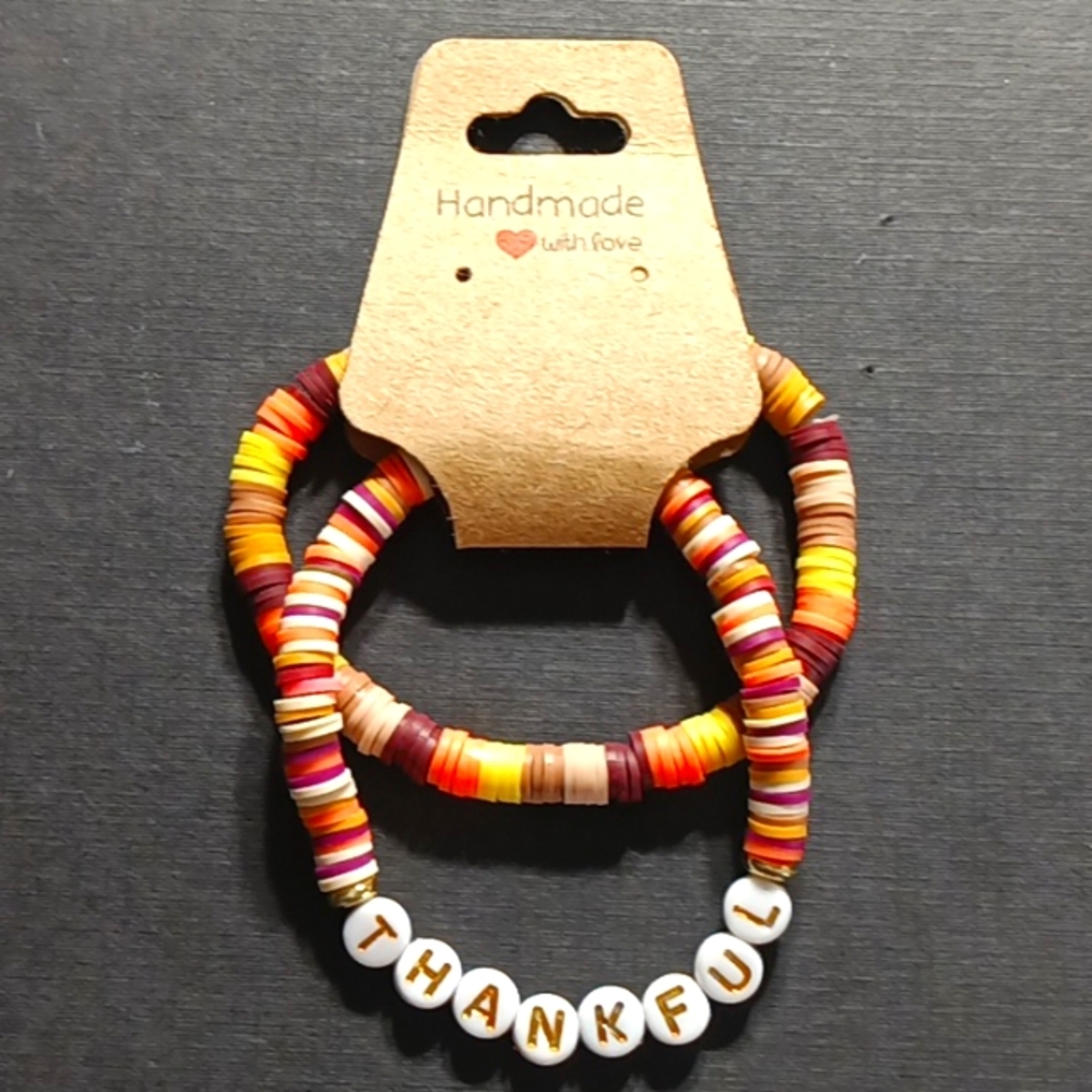Lauriyana's handmade thanksgiving bracelets: Thankful